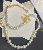Irregular Pearl Clavicle Necklace