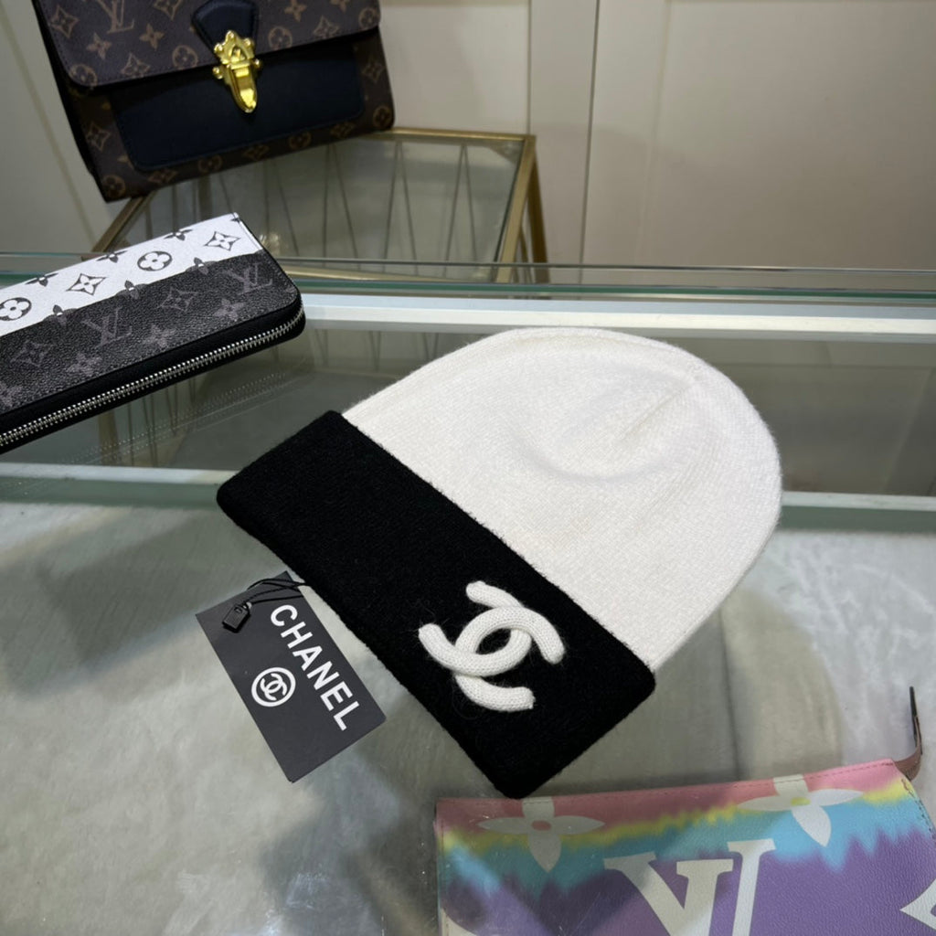 Versatile Women's Cashmere Beanie Hat