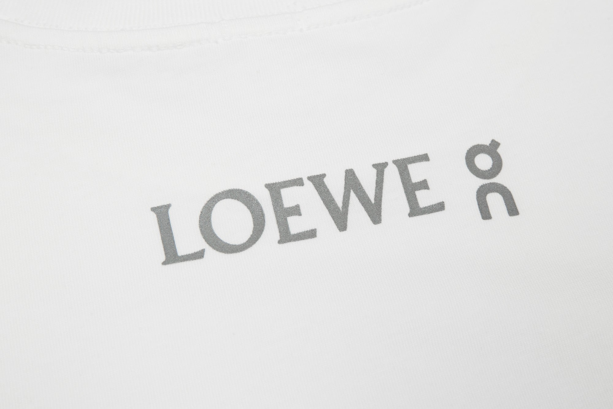 Fluorescent logo print T-shirt