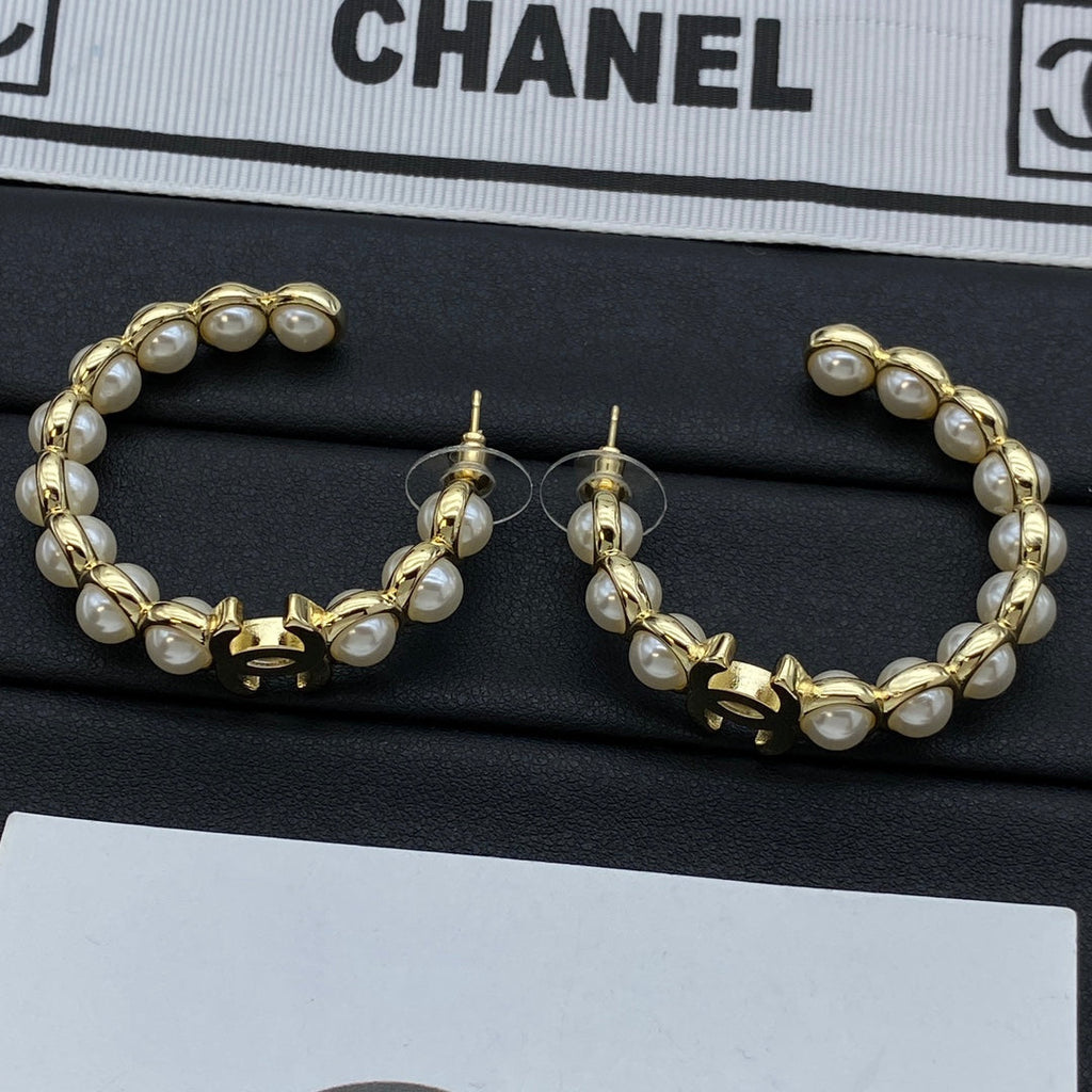 Pearl Hoop Elegant Earrings