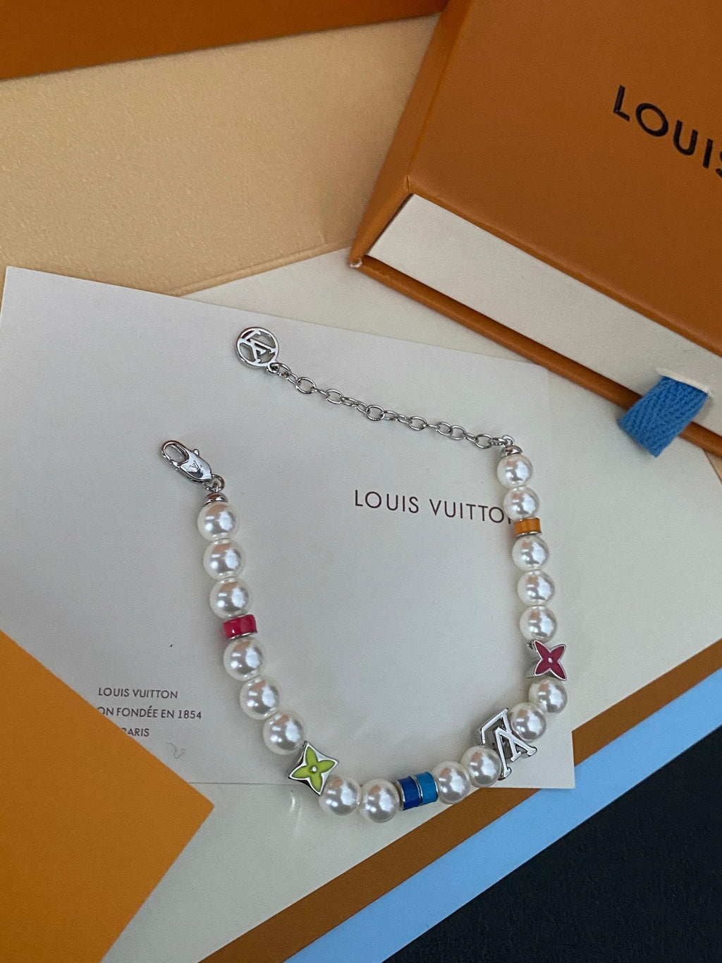 Pearl Flower Fashion Bracelet